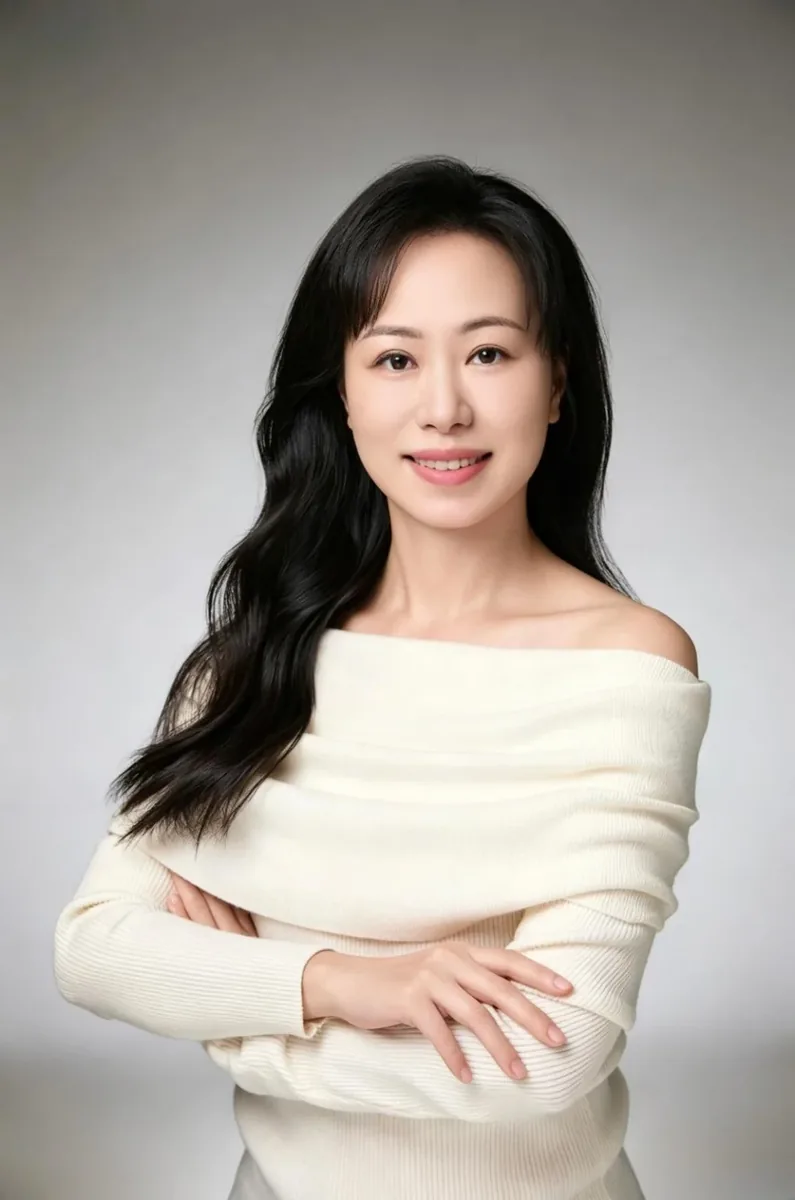 梁展雲老師(Ivy Leung C.W.),香港資優(天才)教育培訓總會共同創辦人、主席及首席執行官